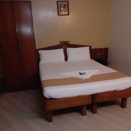 Central Residency Hotel Madras Buitenkant foto