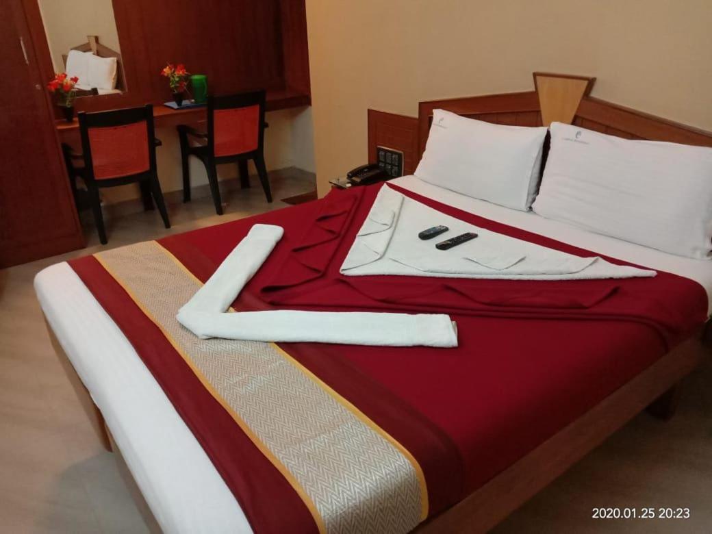 Central Residency Hotel Madras Buitenkant foto