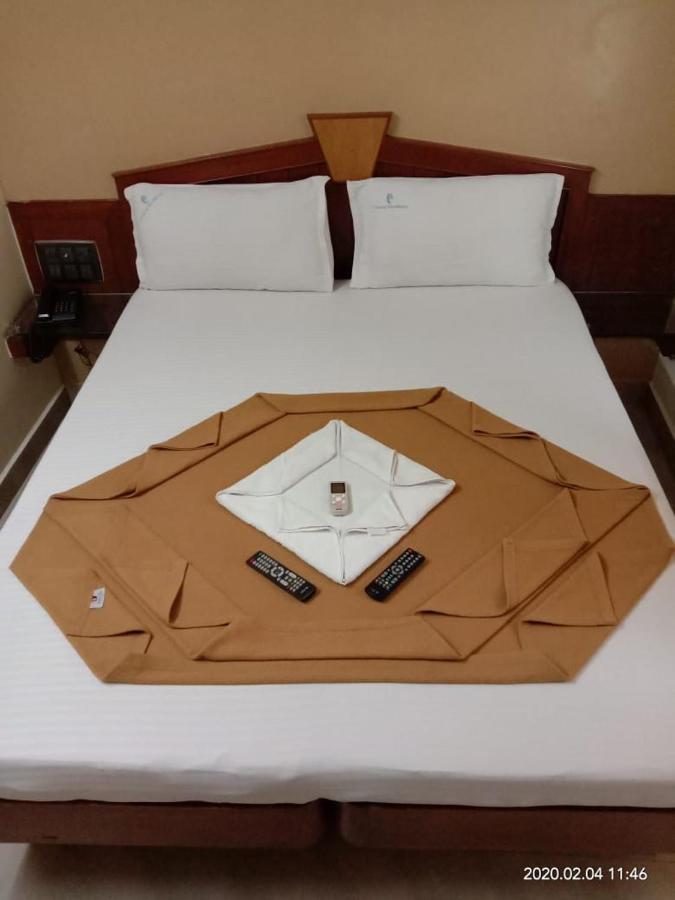 Central Residency Hotel Madras Buitenkant foto