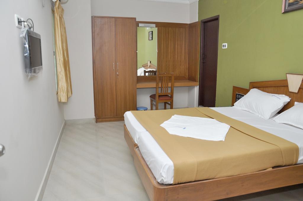 Central Residency Hotel Madras Buitenkant foto