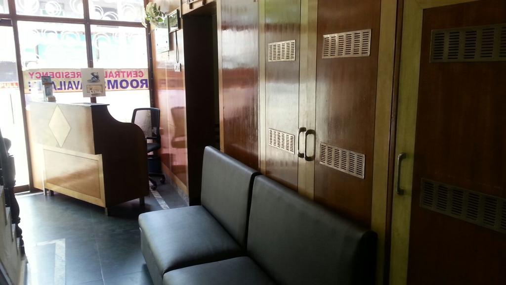 Central Residency Hotel Madras Buitenkant foto